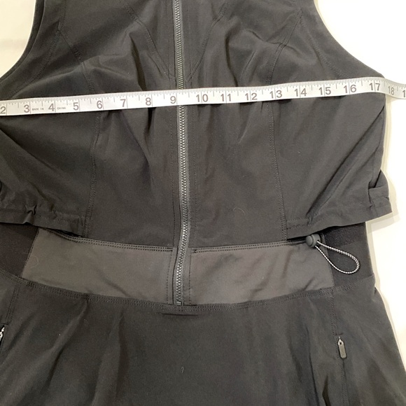 ATHLETA Black Venture Out Built-in Shorts Sleeveless Mini Dress SZ 4 - Picture 8 of 9